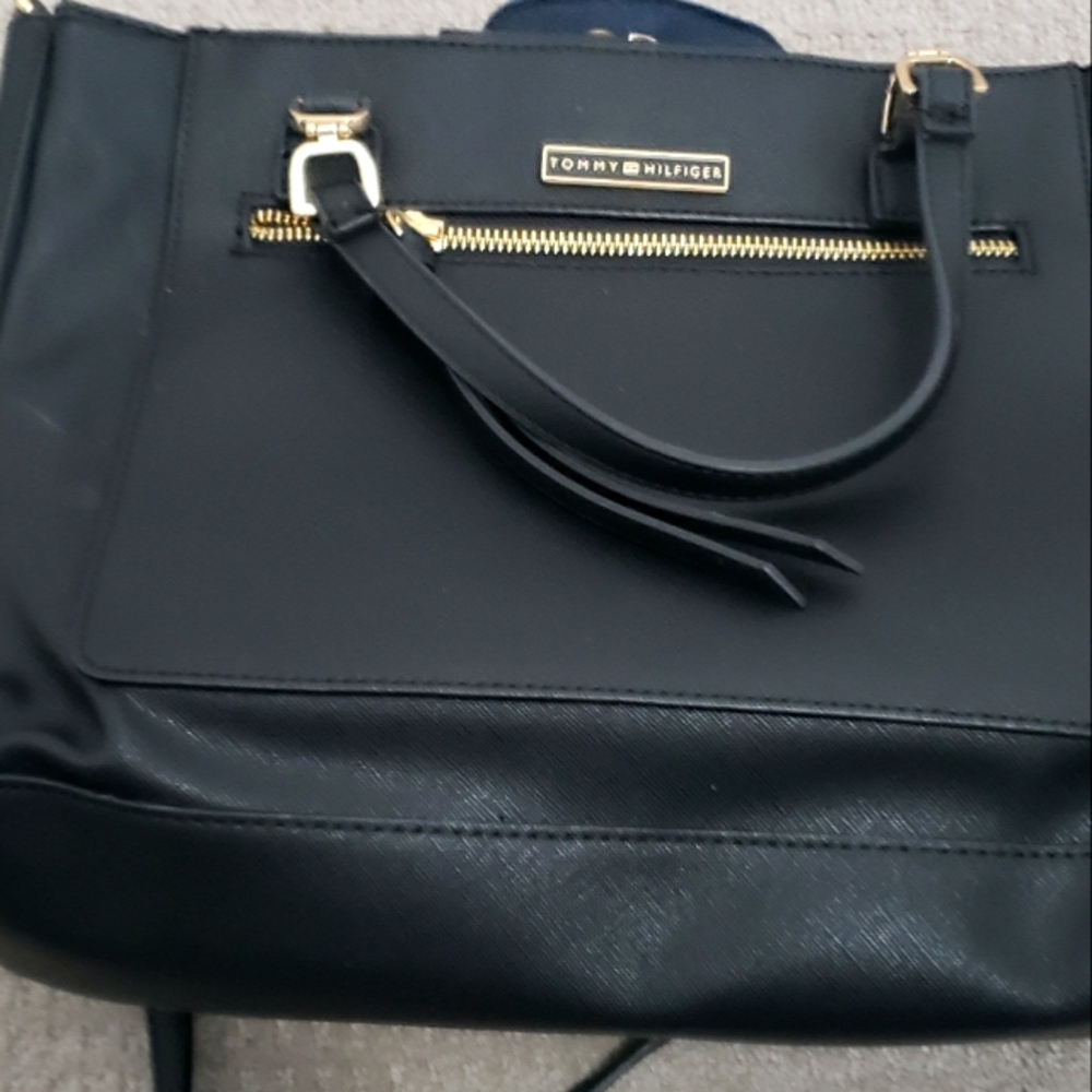 Tommy Hilfiger Black cute size tote